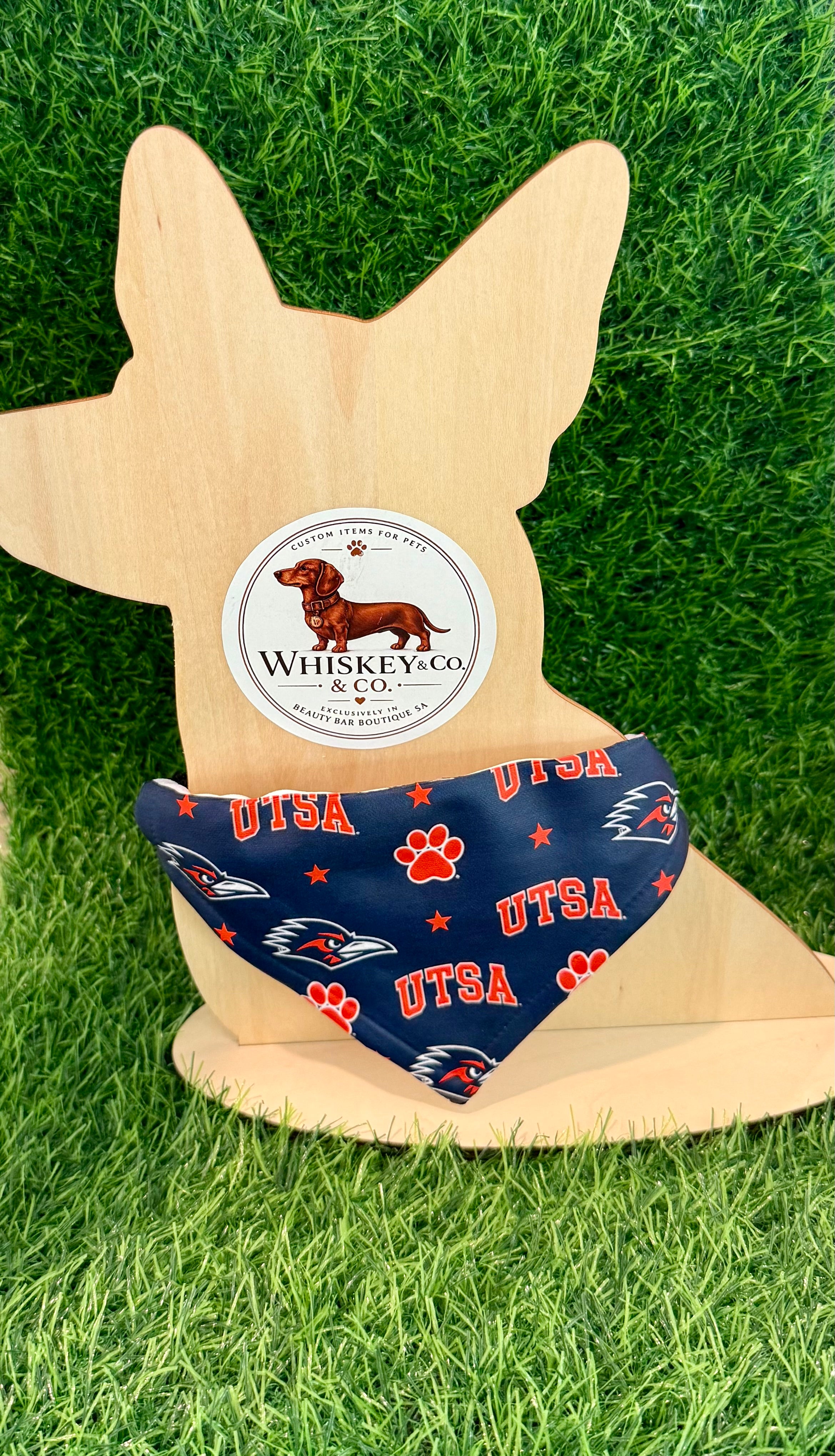 Whiskey & Co UTSA Collar Bandana