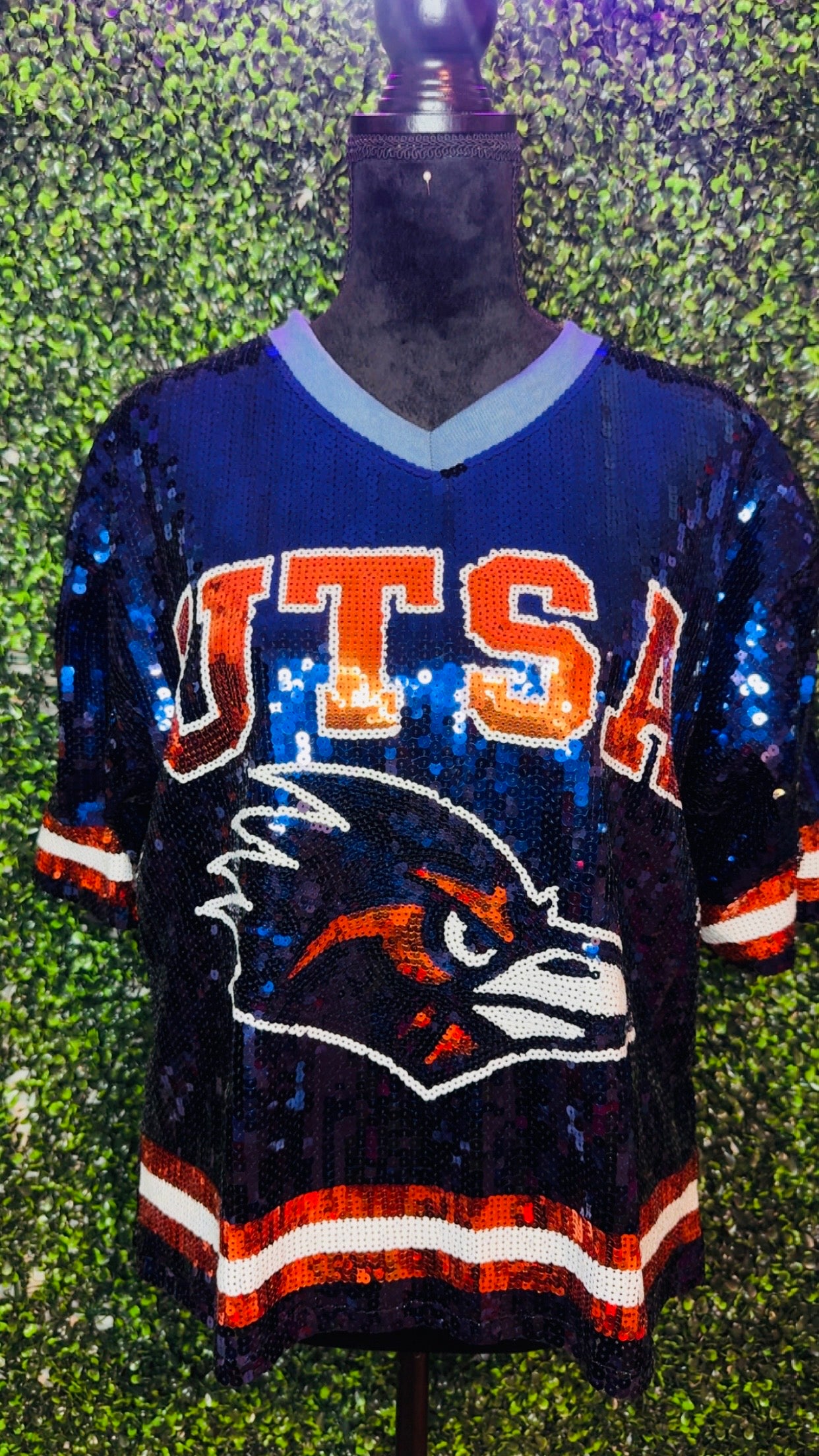 EXCLUSIVE UTSA ROADRUNNERS SEQUIN GAME DAY CROP TOP