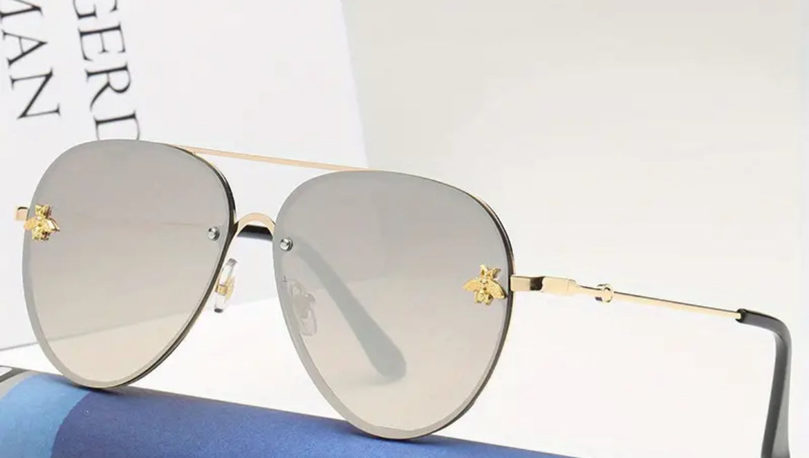 Bee Mirrored Aviator Sunglasses
