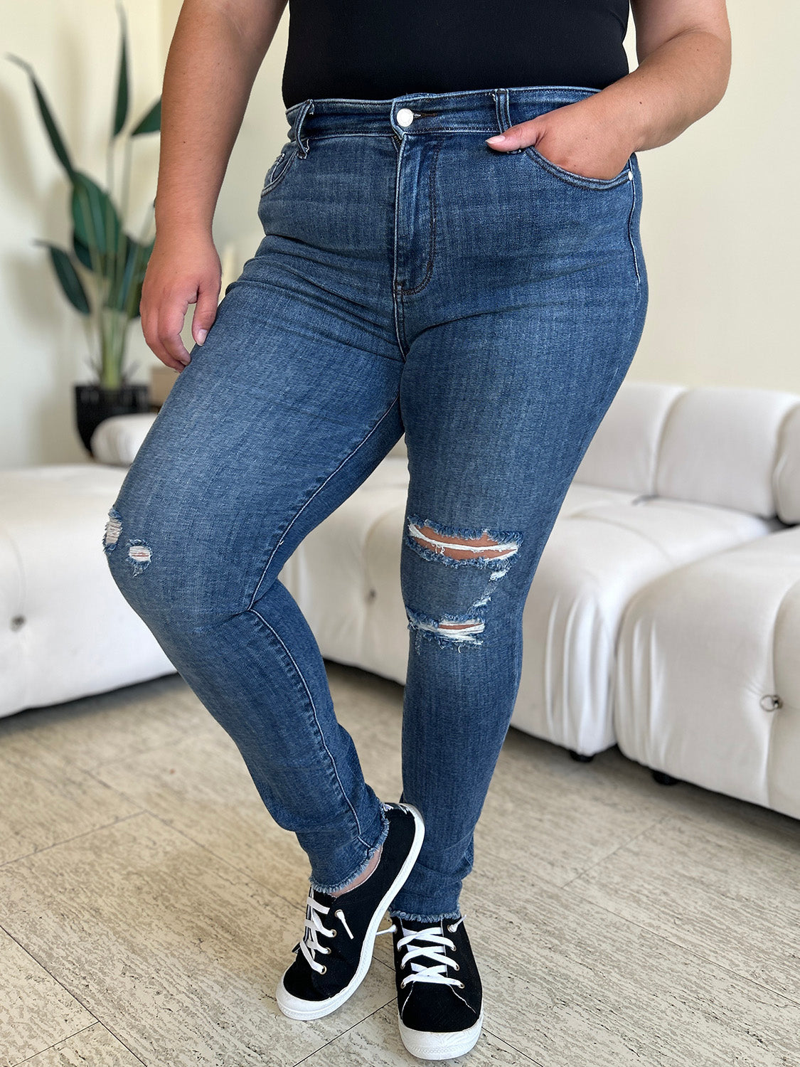 Pre-Order Judy Blue Full Size  High Waist Distressed Skinny Jeans